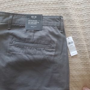 Gap lived in slim fit khaki pant sz 40x30